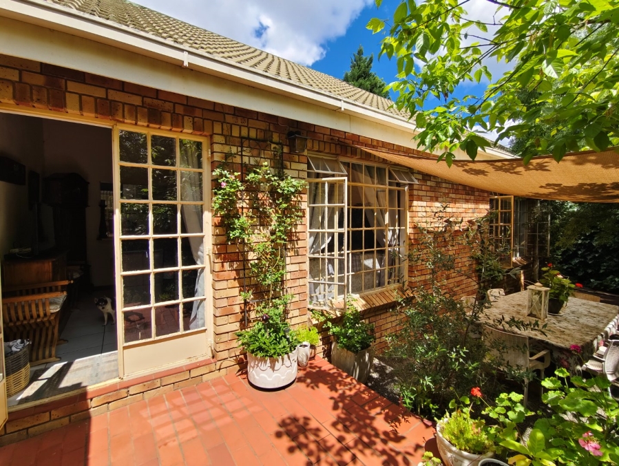 To Let 3 Bedroom Property for Rent in Pentagon Park Free State